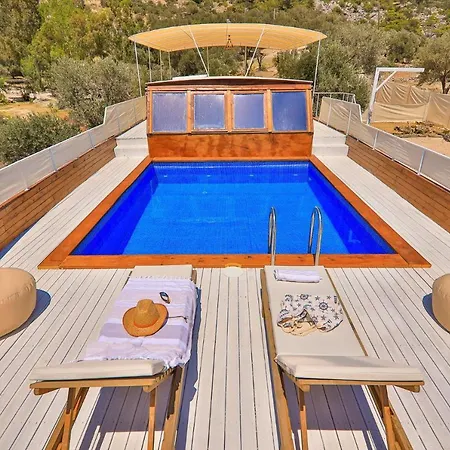 Gulet Calypso Villa *